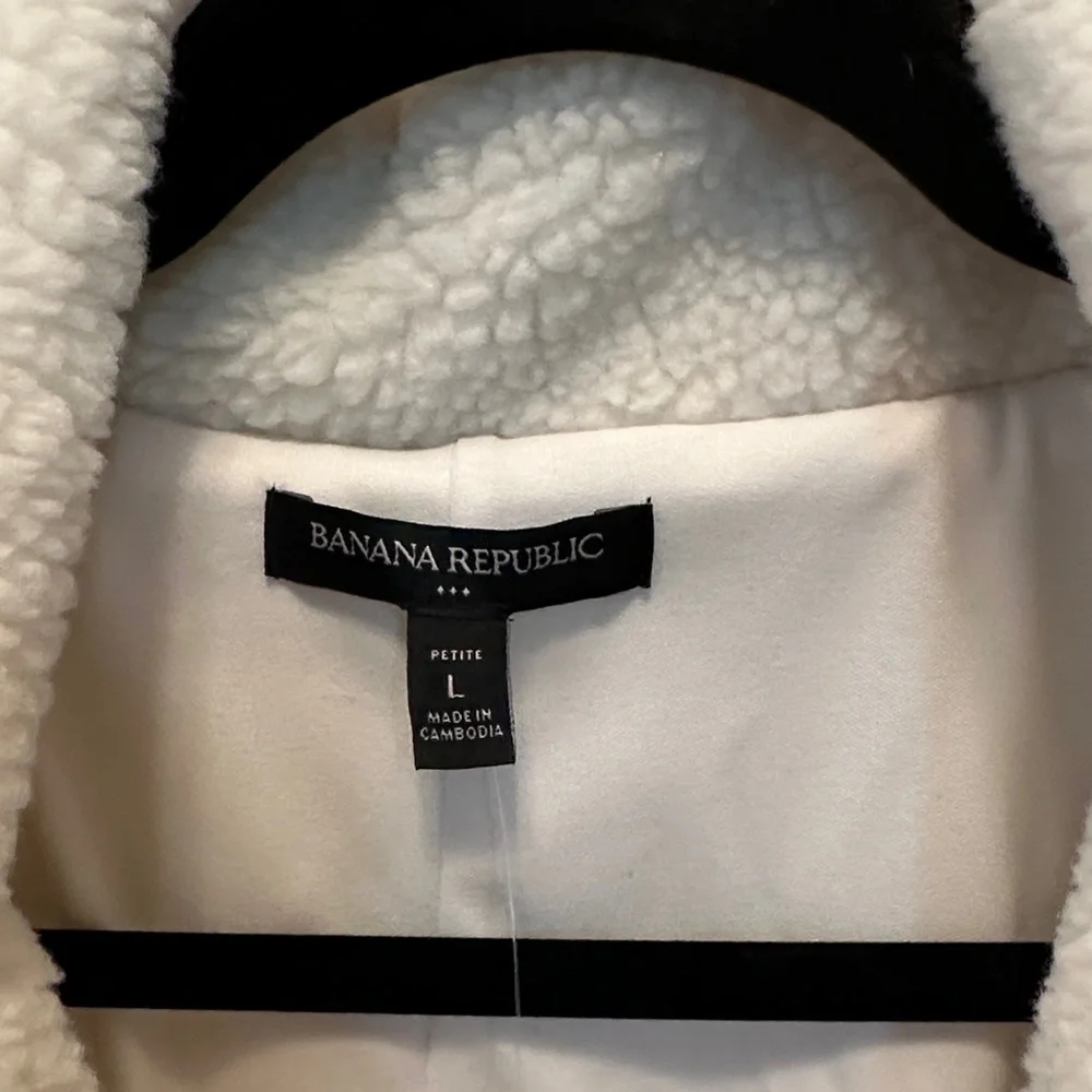 Banana Republic Cream Teddy Jacket, Large, NWT - Picture 2 of 4